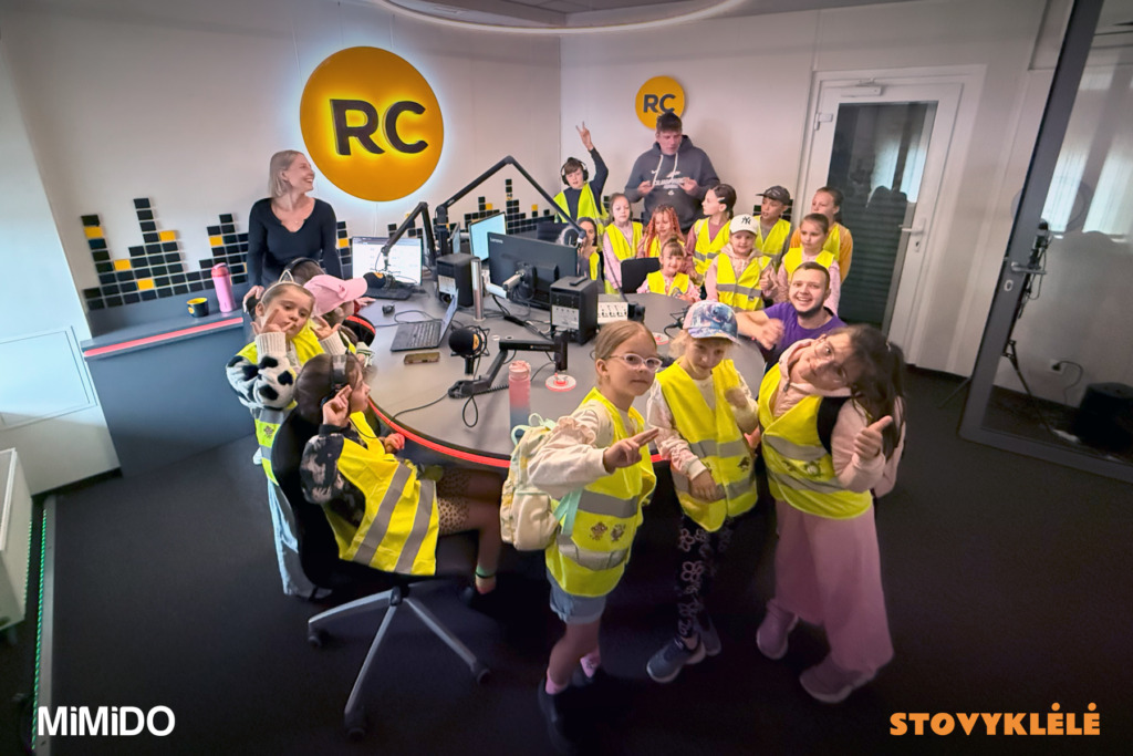 MiMiDO Stovyklėlė - apsilankymas radijo studijoje